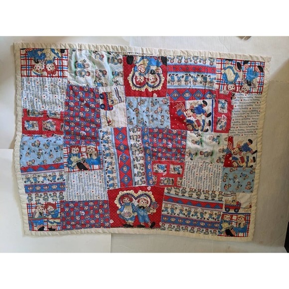 Vintage Handmade Raggedy Ann Quilt 29" x 29" Baby Blanket Childs Room - Picture 1 of 12